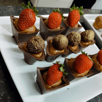 Curso Prático 3 em 1: Chocolataria, Doces Finos e Suspiros 11/08/26 das 09h às 17h Curso Prático 3 em 1: Chocolataria, Doces Finos e Suspiros 11/08/26 das 09h às 17h